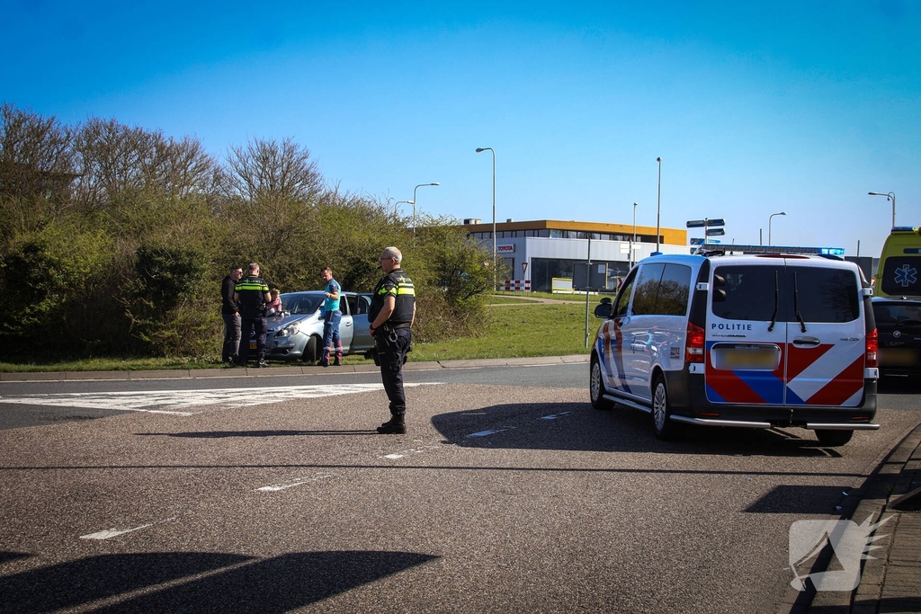 Vader en dochtertje ongeschonden na botsing