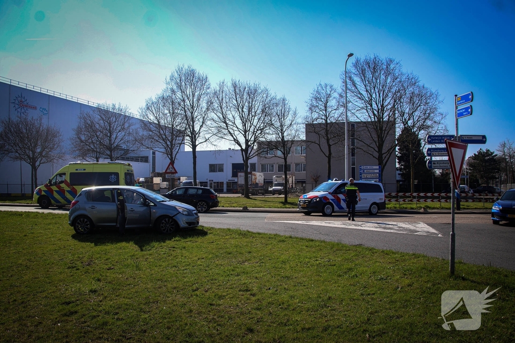 Vader en dochtertje ongeschonden na botsing
