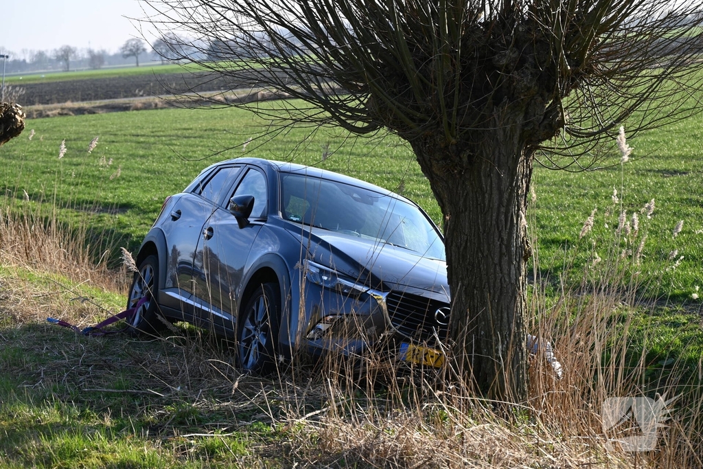 Bestuurder naar ziekenhuis na ongeval