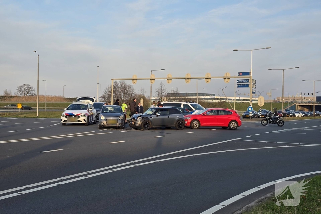 Geen gewonden bij aanrijding
