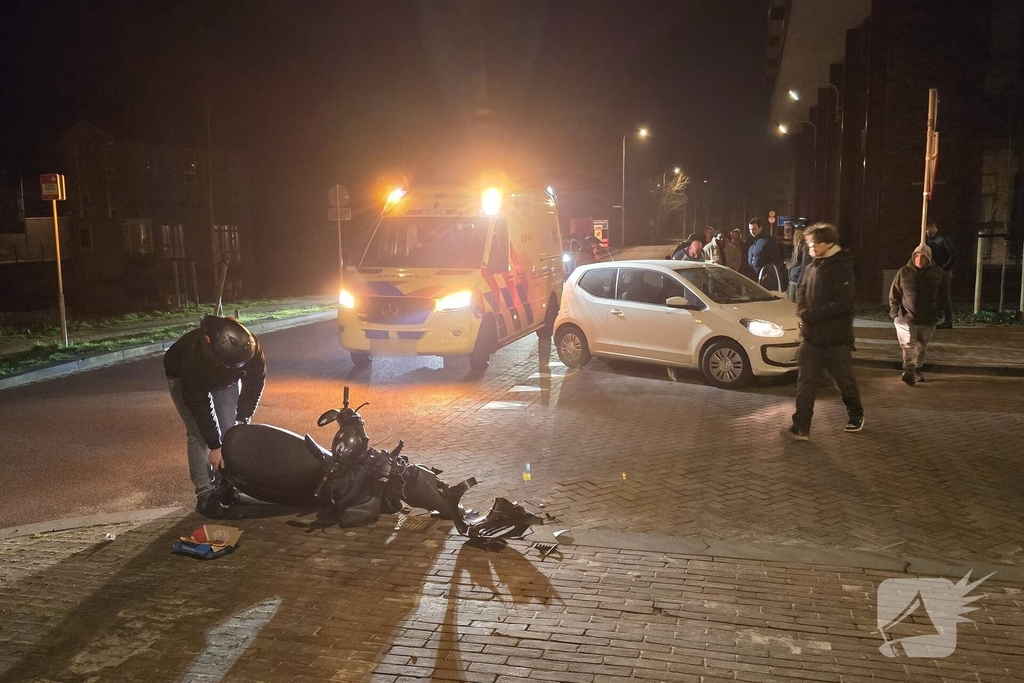 Scooterrijder gewond bij aanrijding