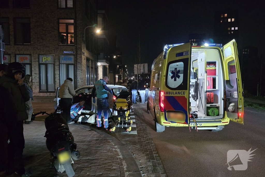 Scooterrijder gewond bij aanrijding
