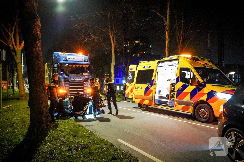 Motorrijder valt na uitwijkmanoeuvre