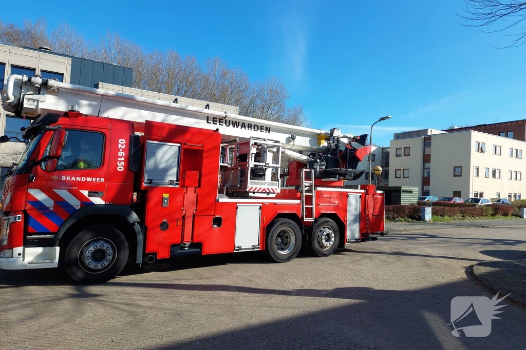 Woningbrand leidt tot medische controle van vrouw