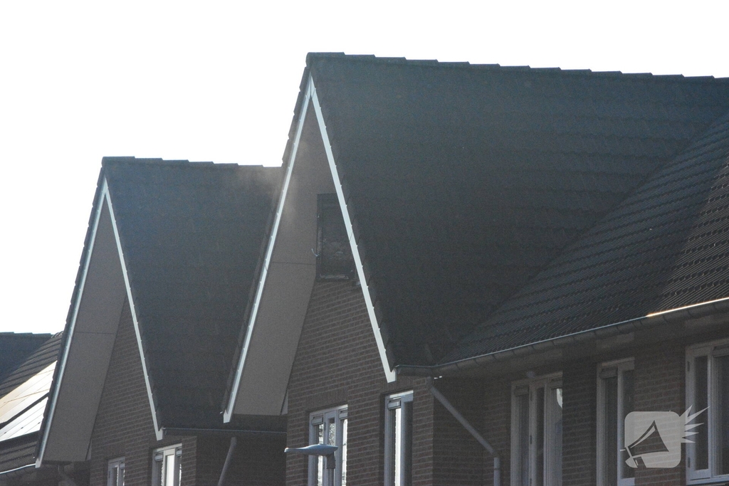 Zolderbrand trekt veel bekijks