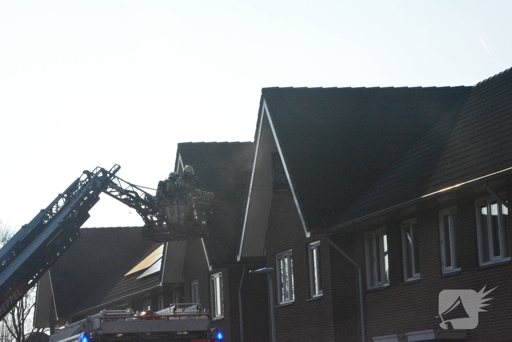 Zolderbrand trekt veel bekijks