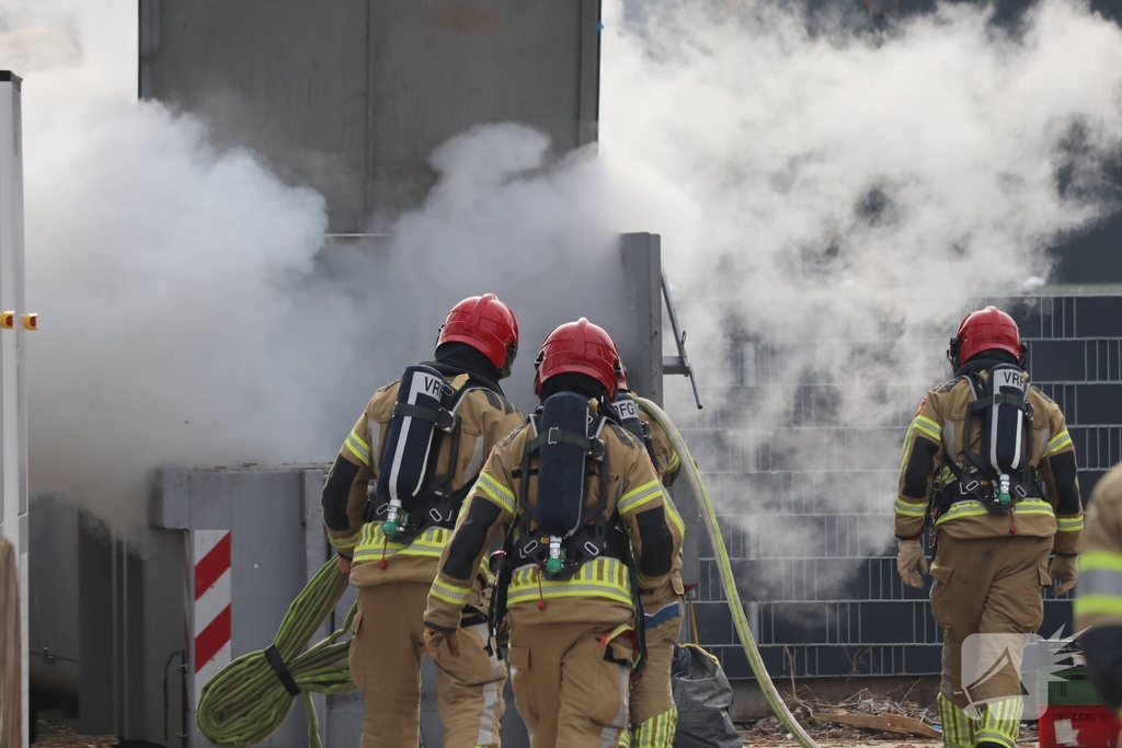 Containerbrand vraagt om ingrijpen brandweer