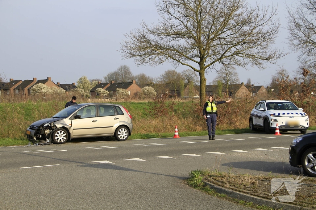 Voertuigen beschadigd bij ongeluk