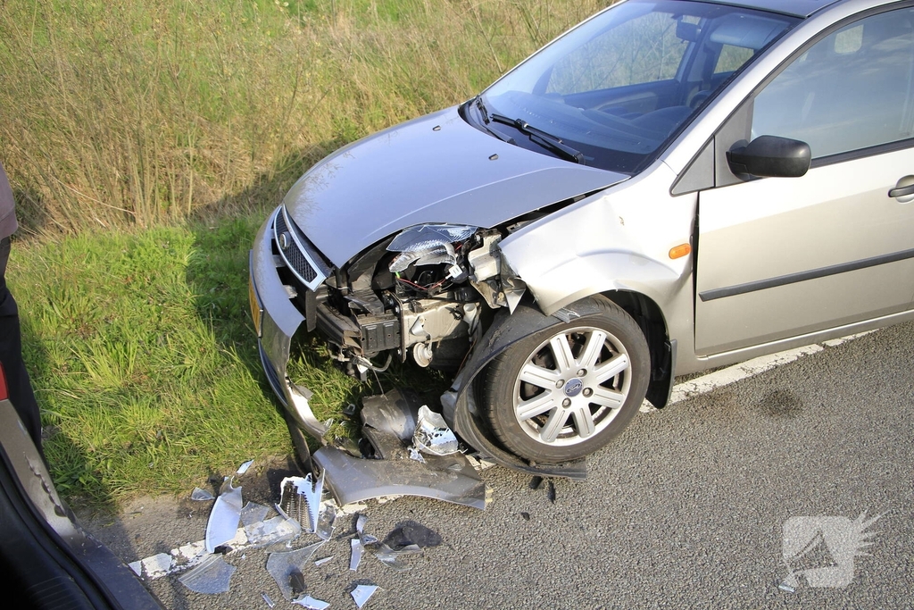 Voertuigen beschadigd bij ongeluk