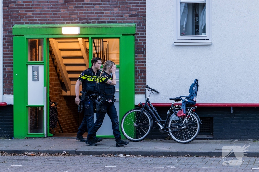 Meerdere politie eenheden aanwezig bij conflict