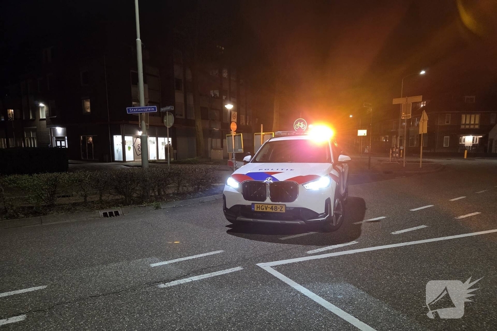Brandweer ventileert woning na gebouwbrand