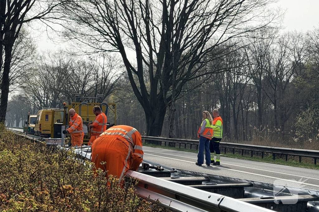 Herstelwerkzaamheden na ongeval met vrachtwagen