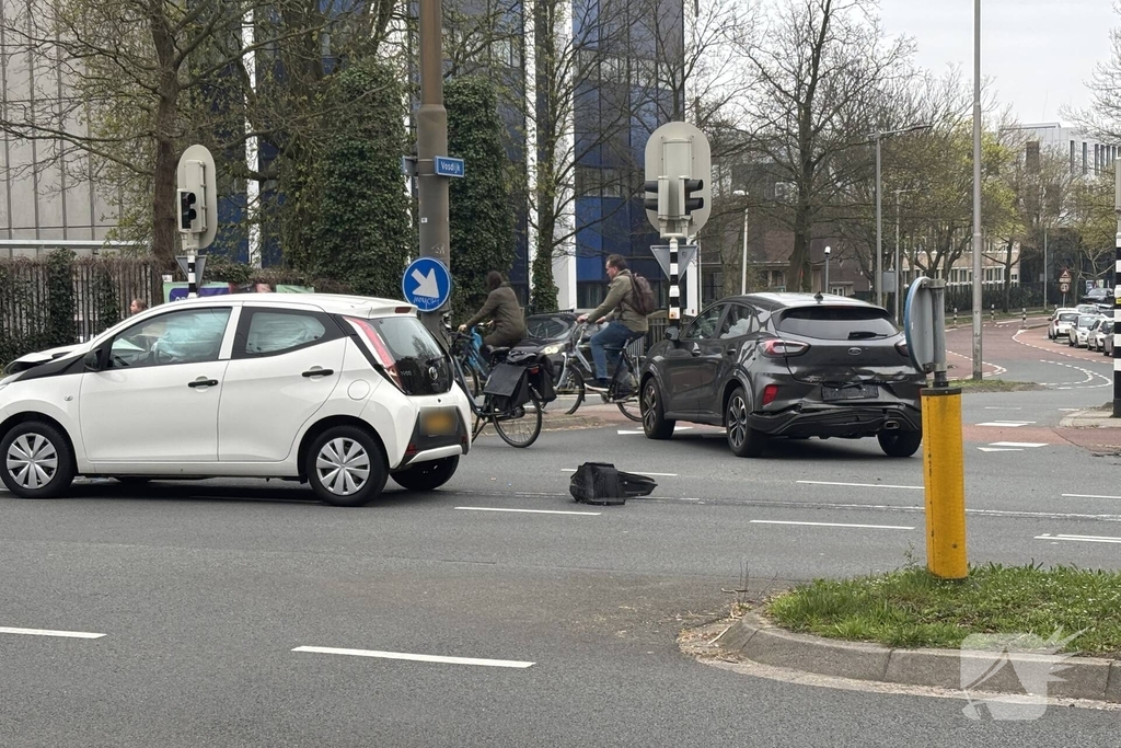 Aanrijding tussen twee voertuigen
