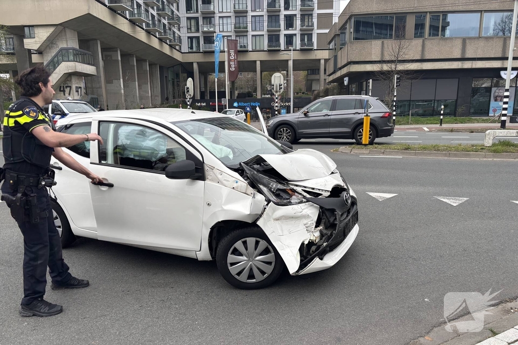 Aanrijding tussen twee voertuigen