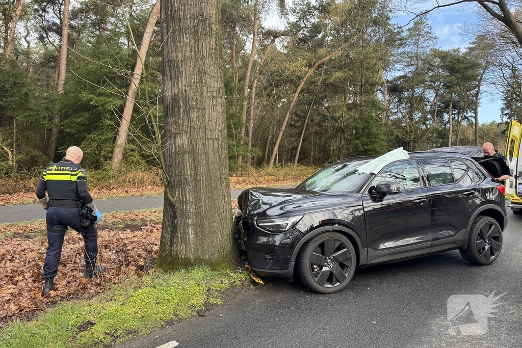 Bestuurder gewond na eenzijdig ongeval