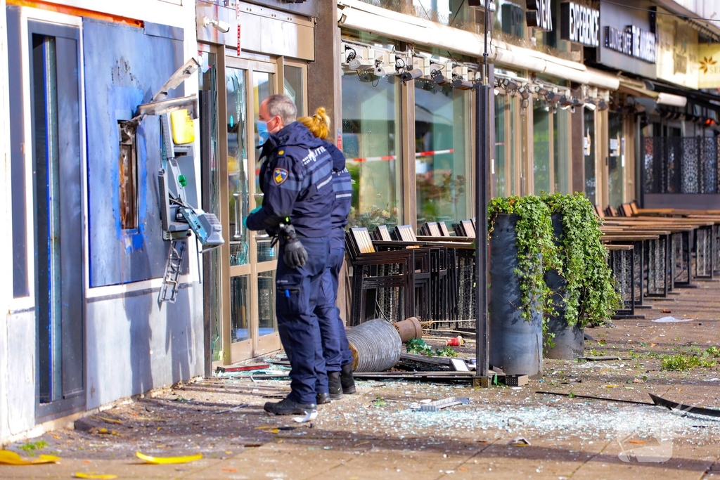 Politie start onderzoek naar explosie bij geldautomaat