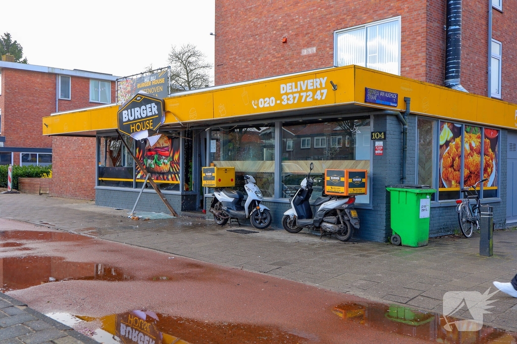 Explosie veroorzaakt schade aan restaurant