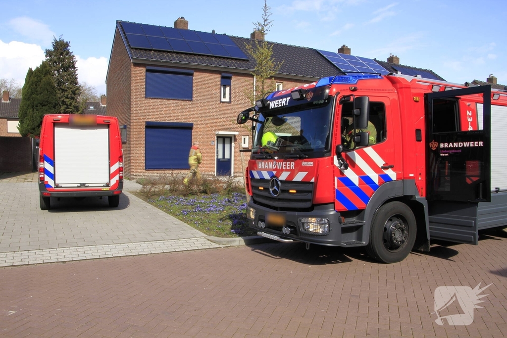 Kat gewond na val achter woning