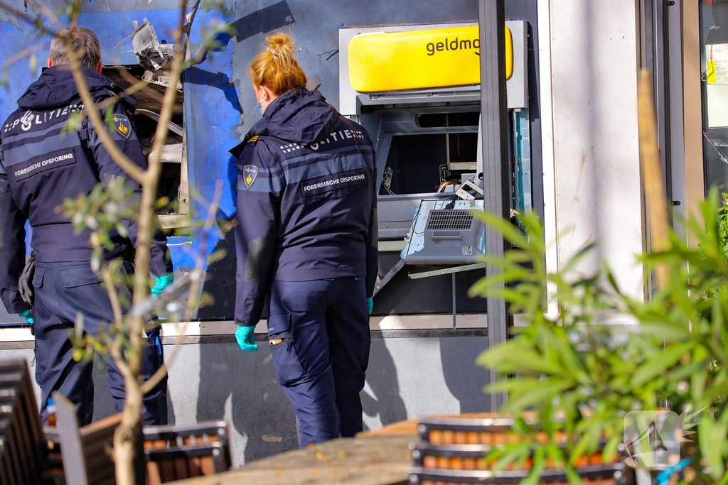 Geldmaat kondigt maatregelen aan na serie plofkraken