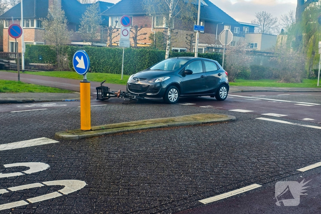Fietser gewond na aanrijding met auto