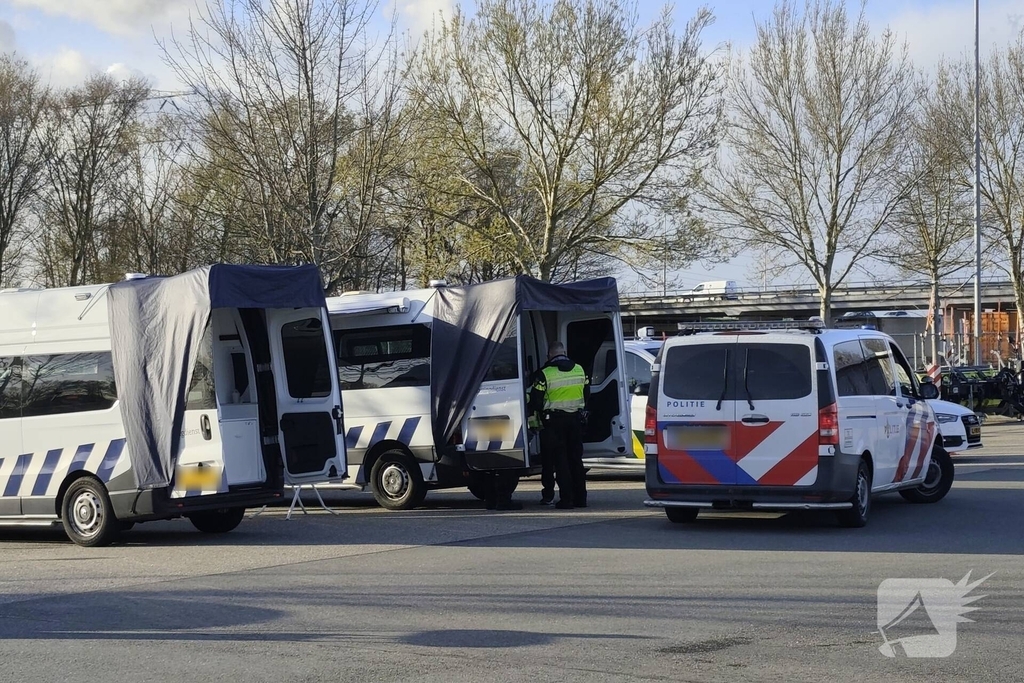 Grote verkeerscontrole op terrein van Rijkswaterstaat