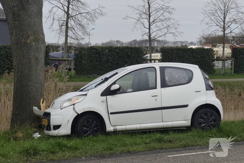 Gewonde na botsing tussen personenauto's