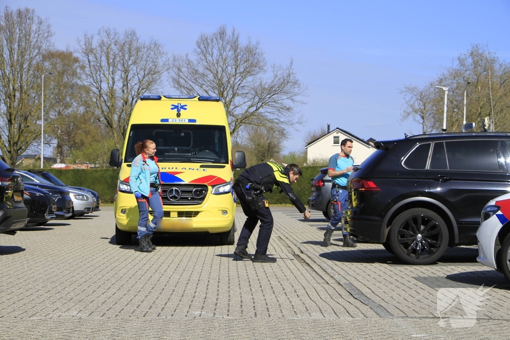 Botsing tussen twee voertuigen leidt tot controle