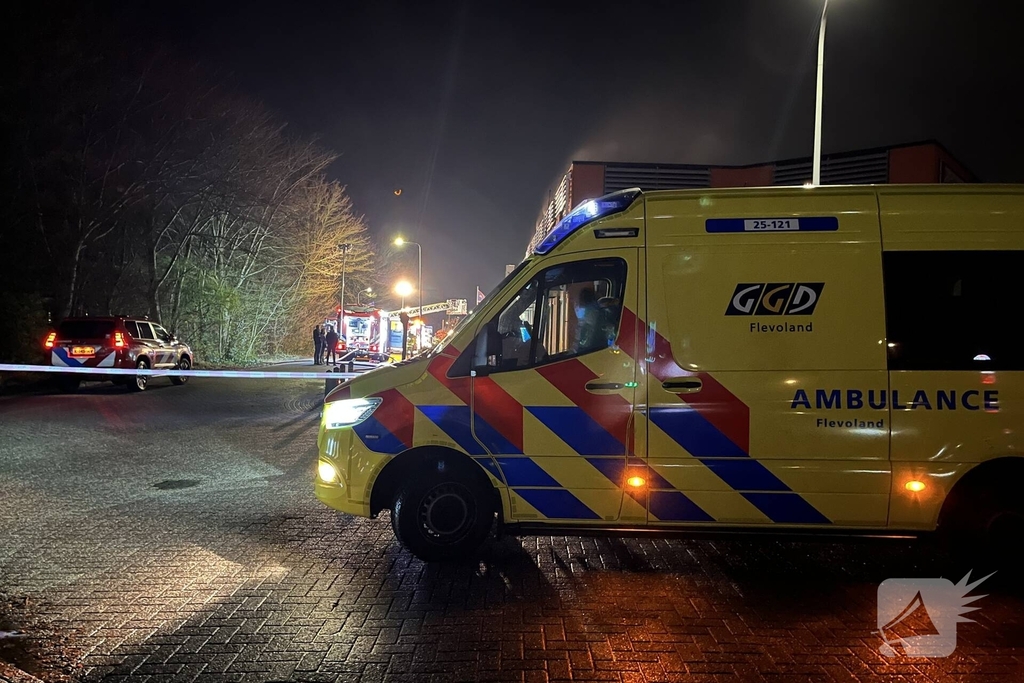 Brand in winkel leidt tot grote inzet van brandweer