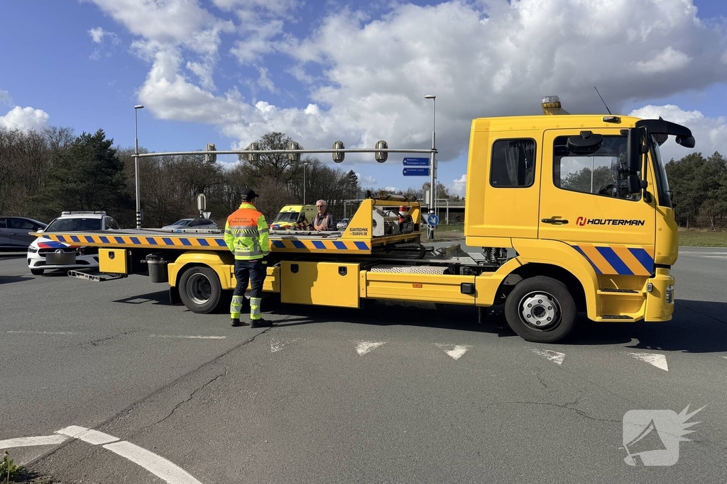 Botsing tussen twee auto's zonder gewonden