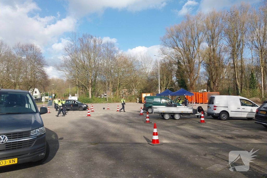 Politie houdt grote verkeerscontrole