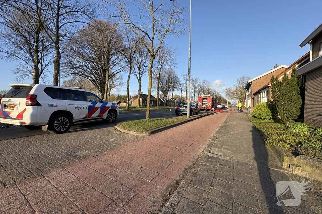Brand in bijgebouw leidt tot ziekenhuisopname