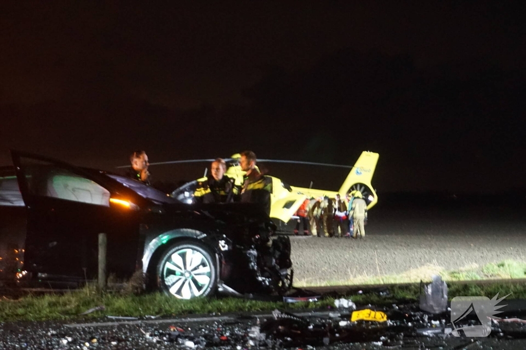 Ernstig ongeval met drie voertuigen