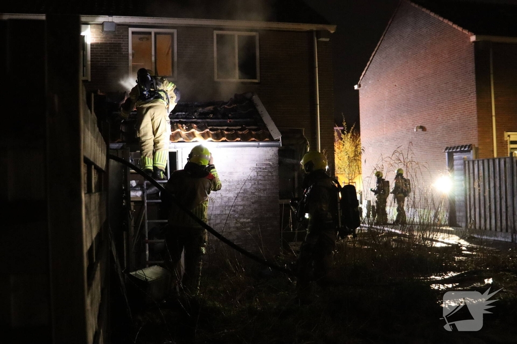 Brandweer snel ter plaatse bij schuurbrand