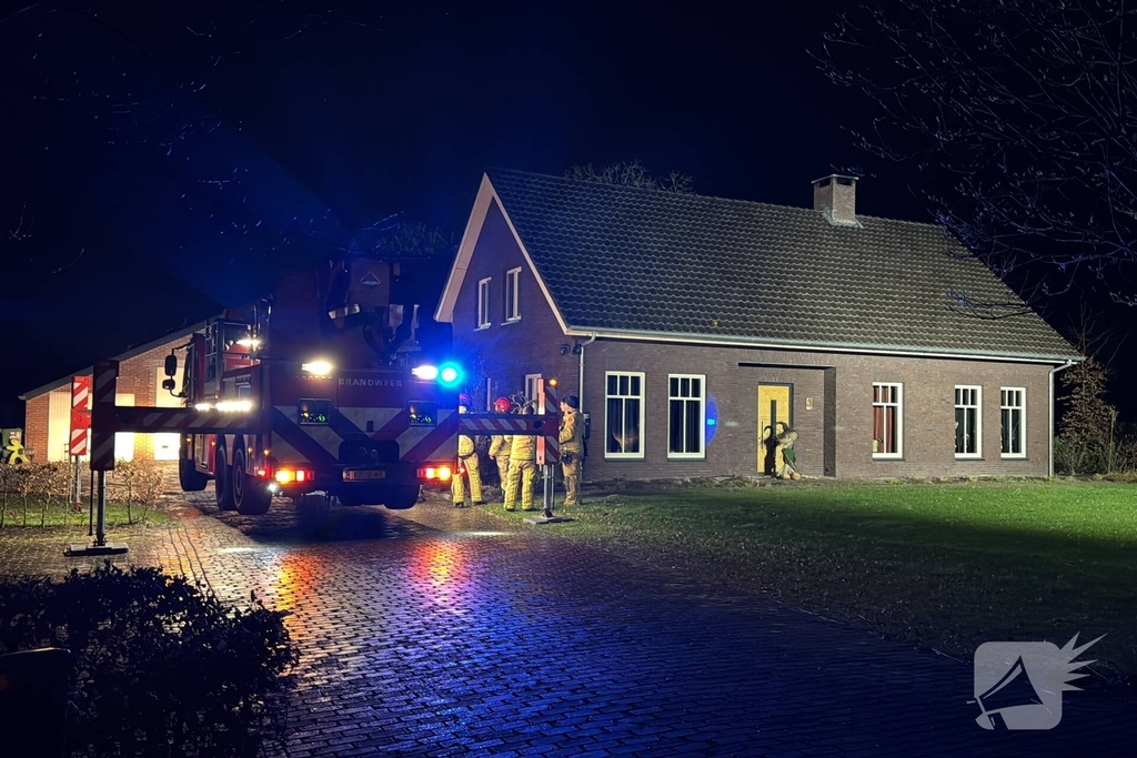 Schoorsteenbrand snel onder controle