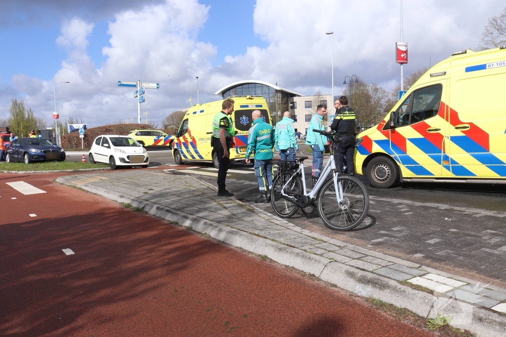 Fietser gewond bij aanrijding met vrachtwagen