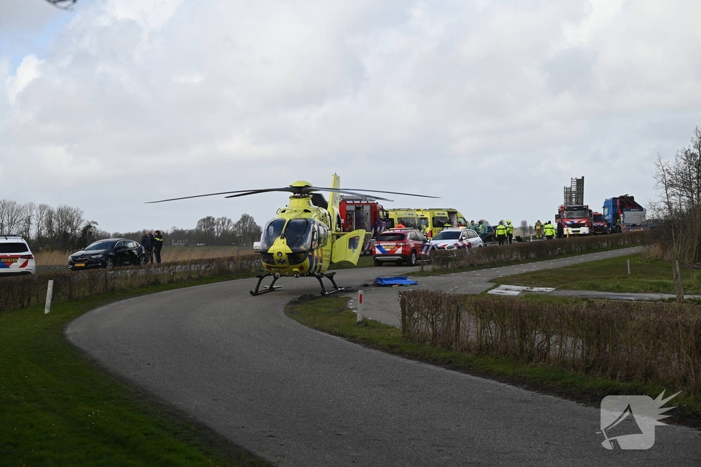 Zwaargewonde na ernstige aanrijding