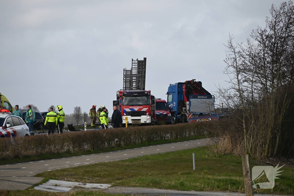 Zwaargewonde na ernstige aanrijding