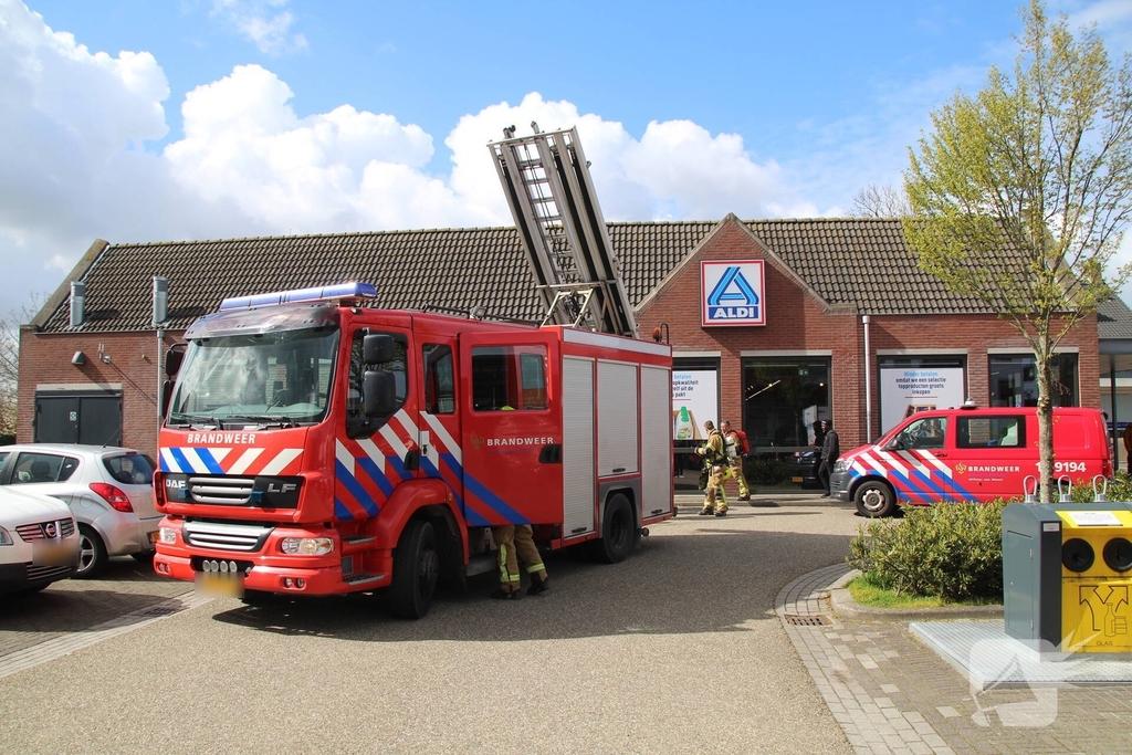 Lekkage gevaarlijke stoffen leidt tot ontruiming supermarkt