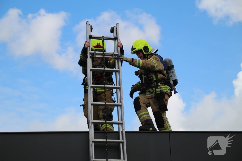 Lekkage gevaarlijke stoffen leidt tot ontruiming supermarkt
