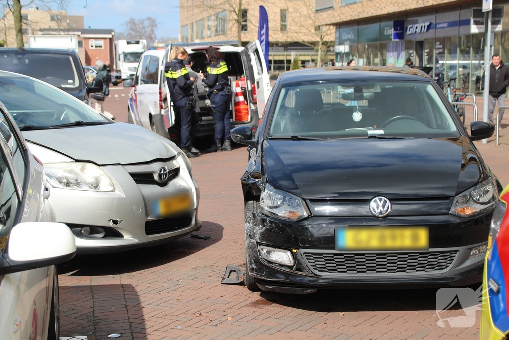 Ongeval door voorrangsfout op parkeerplaats