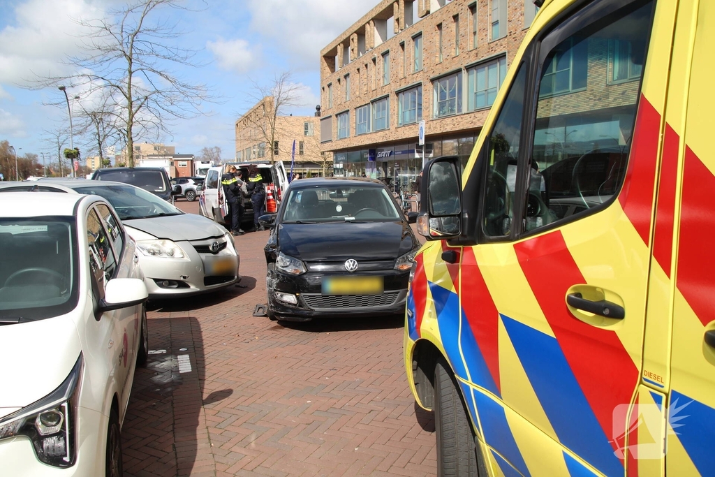 Ongeval door voorrangsfout op parkeerplaats