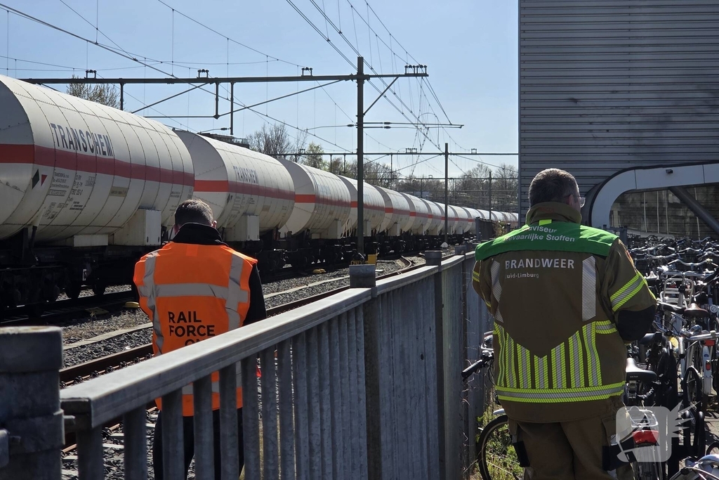 Lekkende ketelwagen zorgt voor grote brandweer inzet