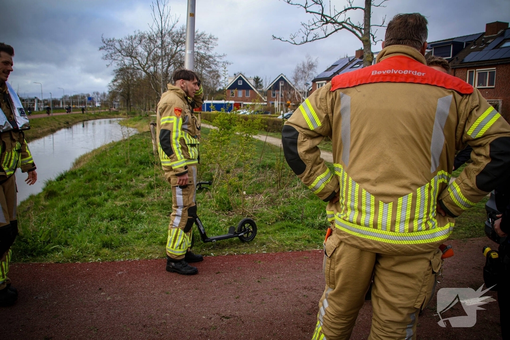 Zoekactie naar mogelijk kind in het water na aantreffen step