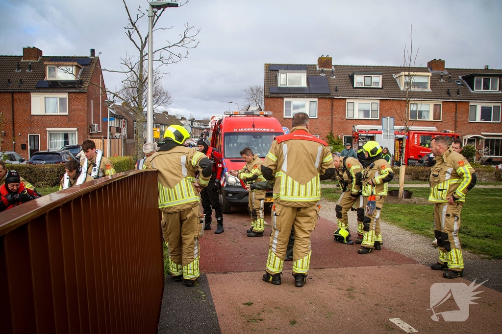 Zoekactie naar mogelijk kind in het water na aantreffen step