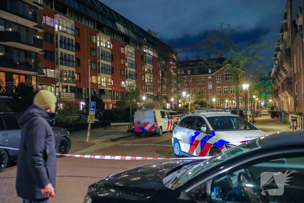 Persoon overvallen bij parkeergarage