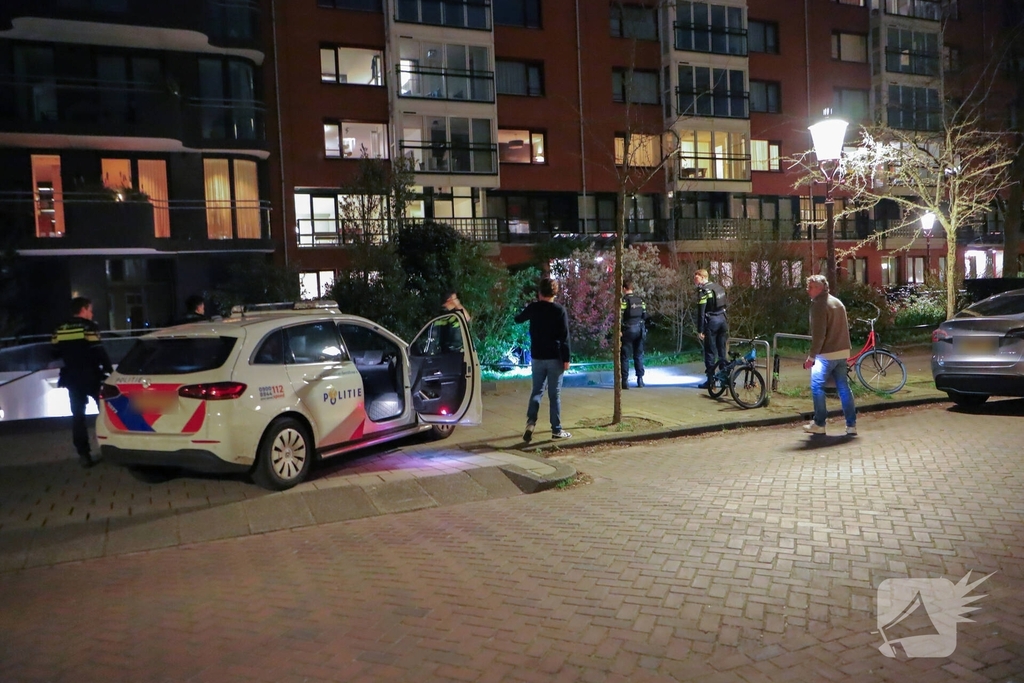 Persoon overvallen bij parkeergarage