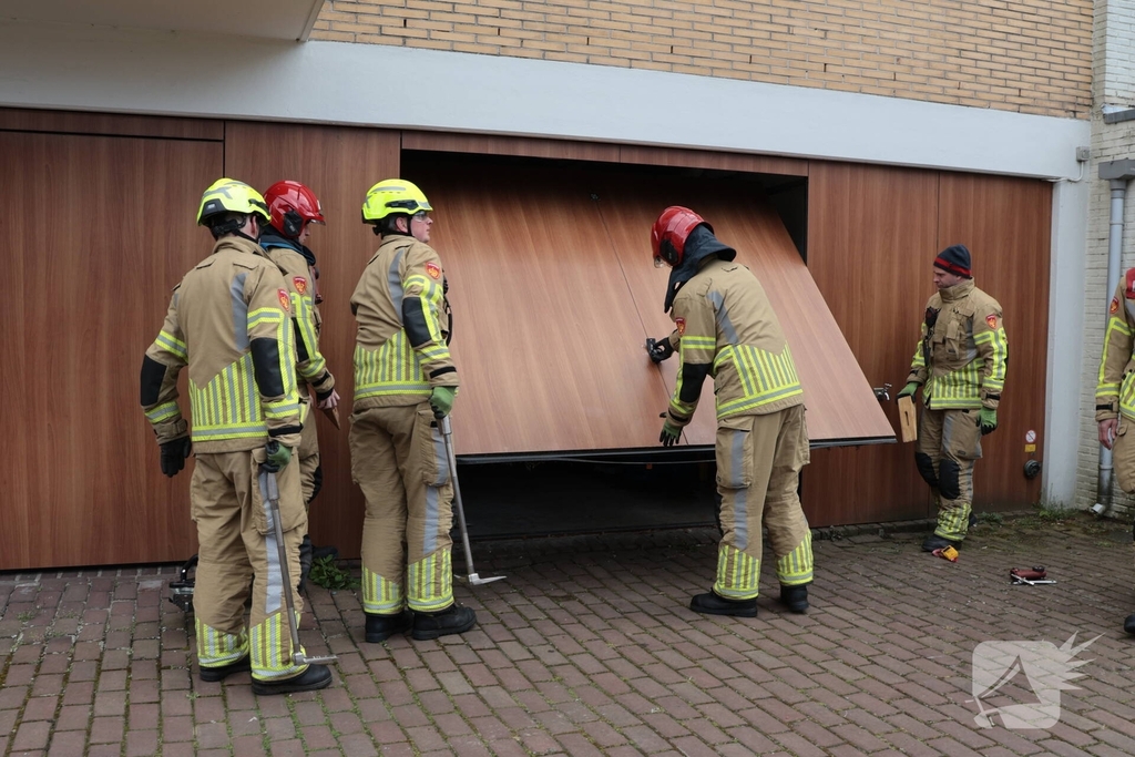 Brandweer schakelt in bij lekkage benzine