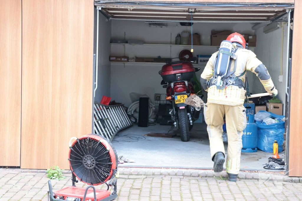 Brandweer schakelt in bij lekkage benzine