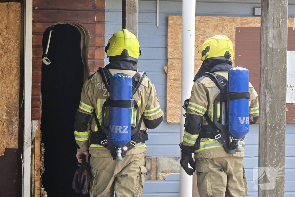 Brand in leegstaand pand moeilijk te bereiken