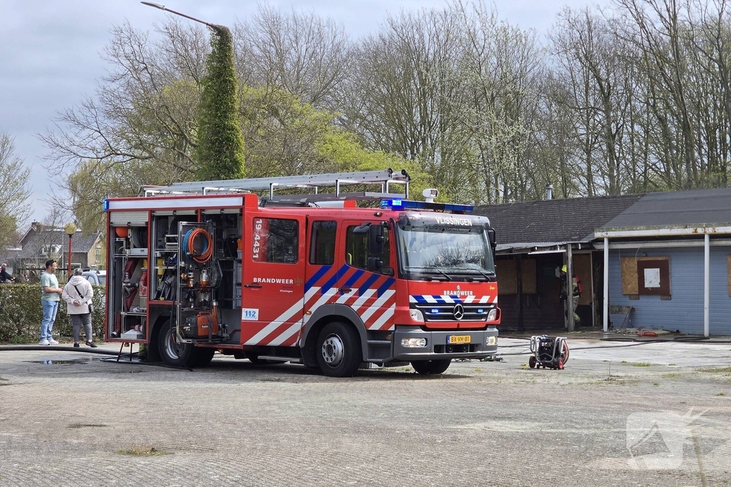 Brand in leegstaand pand moeilijk te bereiken